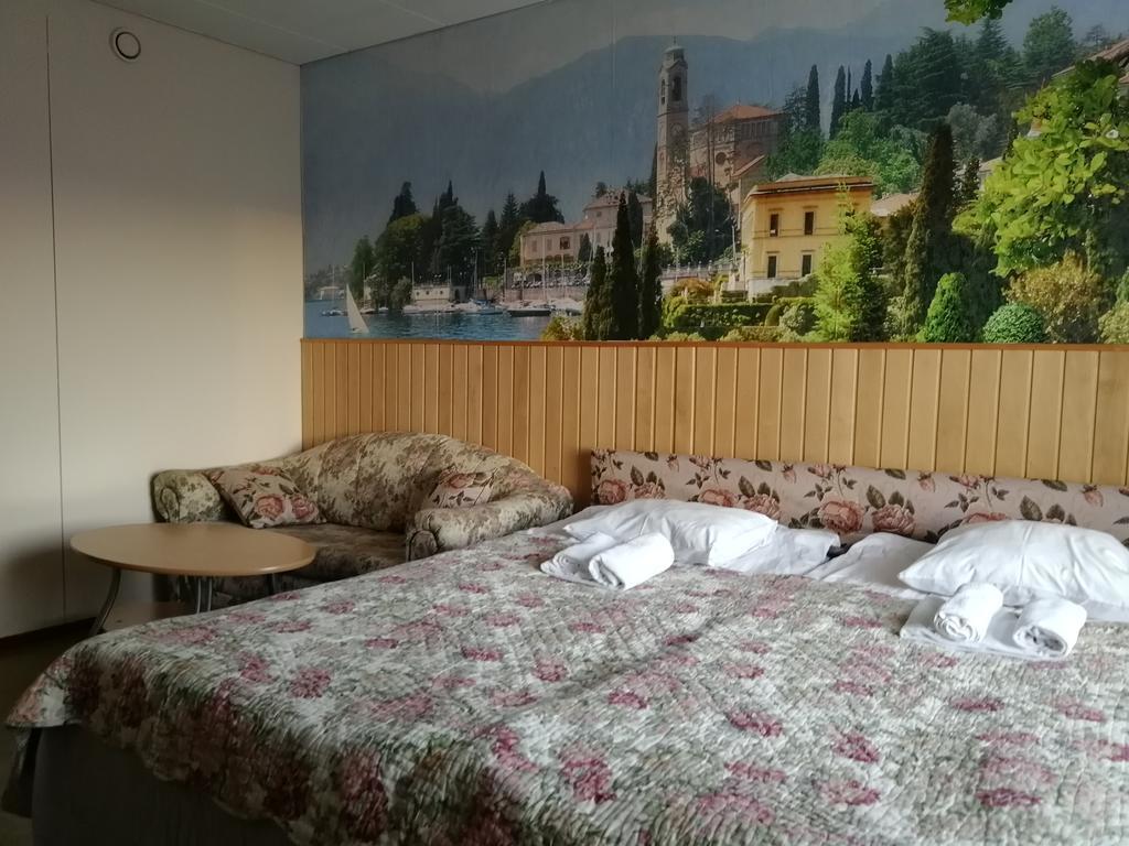 Hotel Villa Vanessa Siltakyla Екстер'єр фото