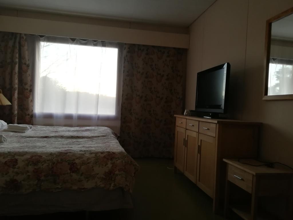 Hotel Villa Vanessa Siltakyla Екстер'єр фото