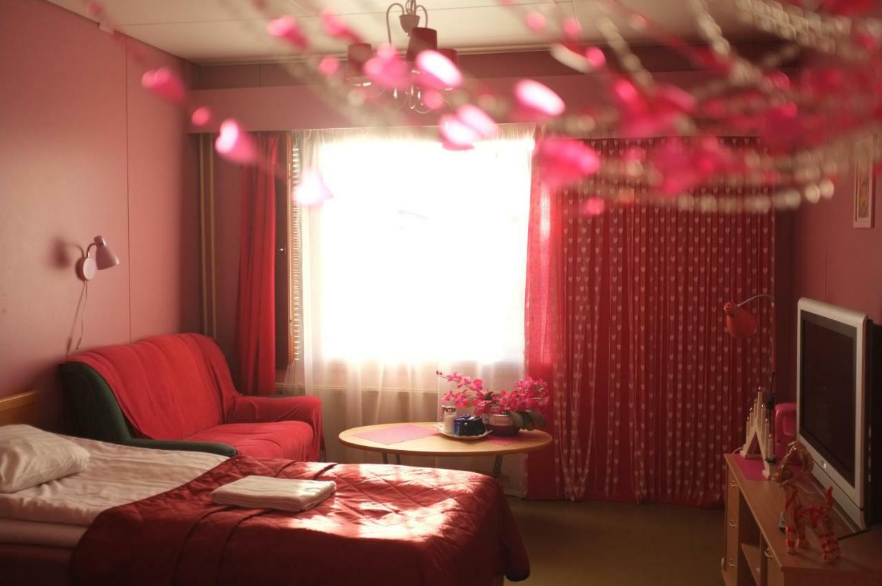 Hotel Villa Vanessa Siltakyla Екстер'єр фото